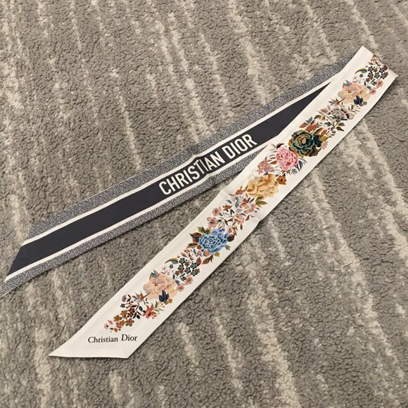 Dioriviera Toile de Jouy Palms Mitzah Scarf Celestial Blue and White Silk Twill - Picture 2 of 5